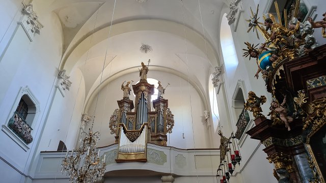 img00018.jpg
