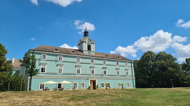 img00049.jpg