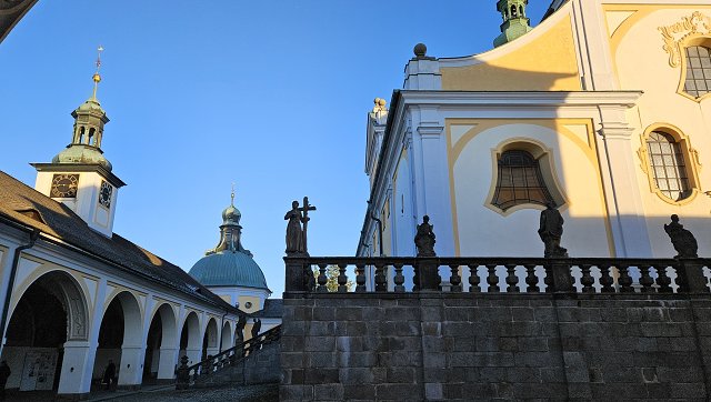img00019.jpg