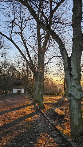 img00027.jpg