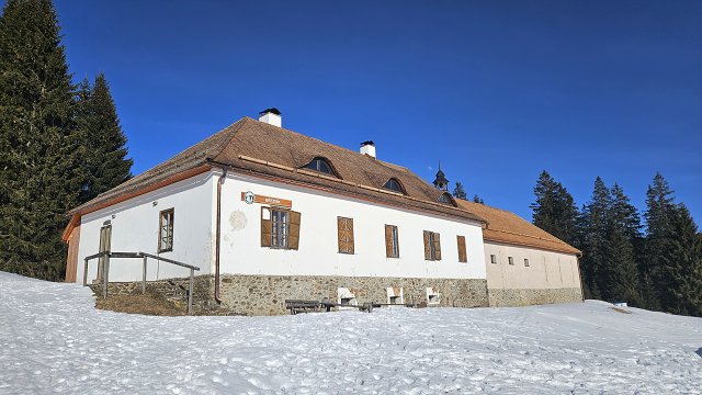 img00024.jpg