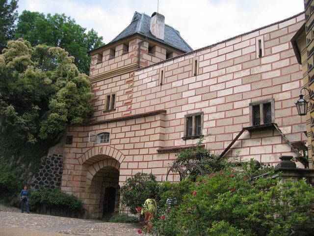 img00018.jpg