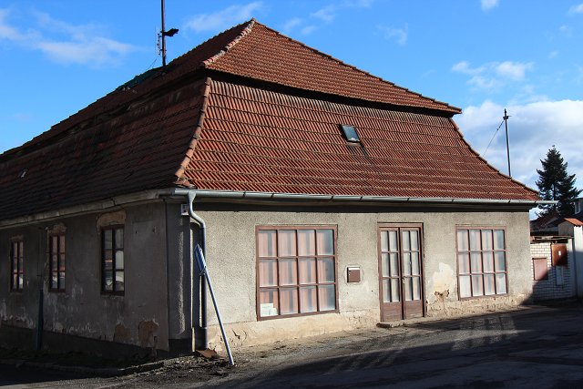 img00027.jpg