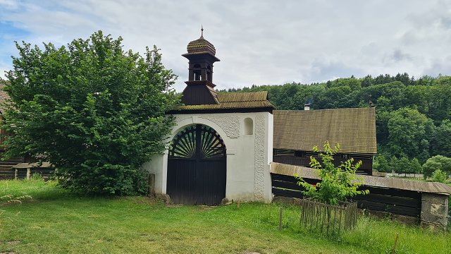 img00018.jpg