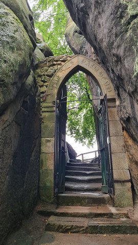 img00020.jpg