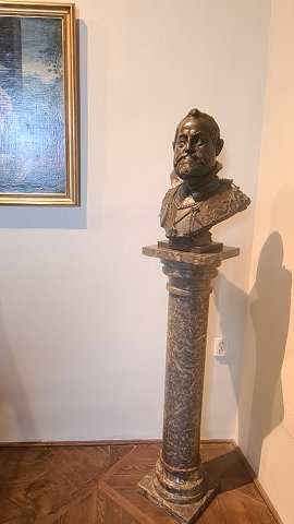 img00017.jpg