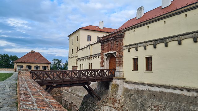 img00046.jpg