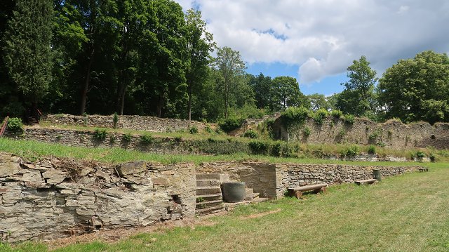 img00007.jpg
