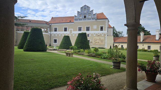 img00007.jpg